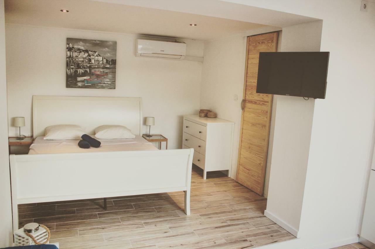 O Sole Apartment With Private Beach Donji Okrug  Esterno foto